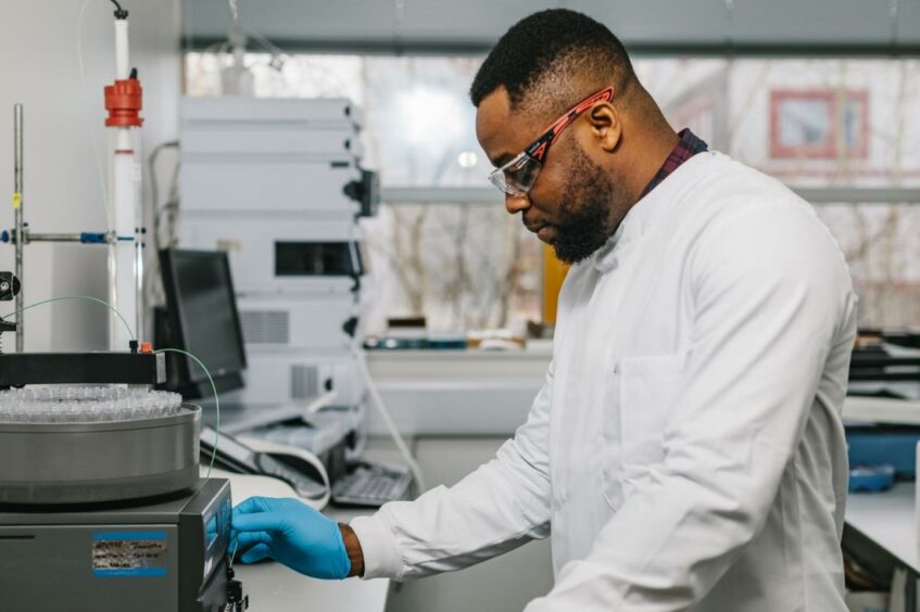 Scientist working in a lab 