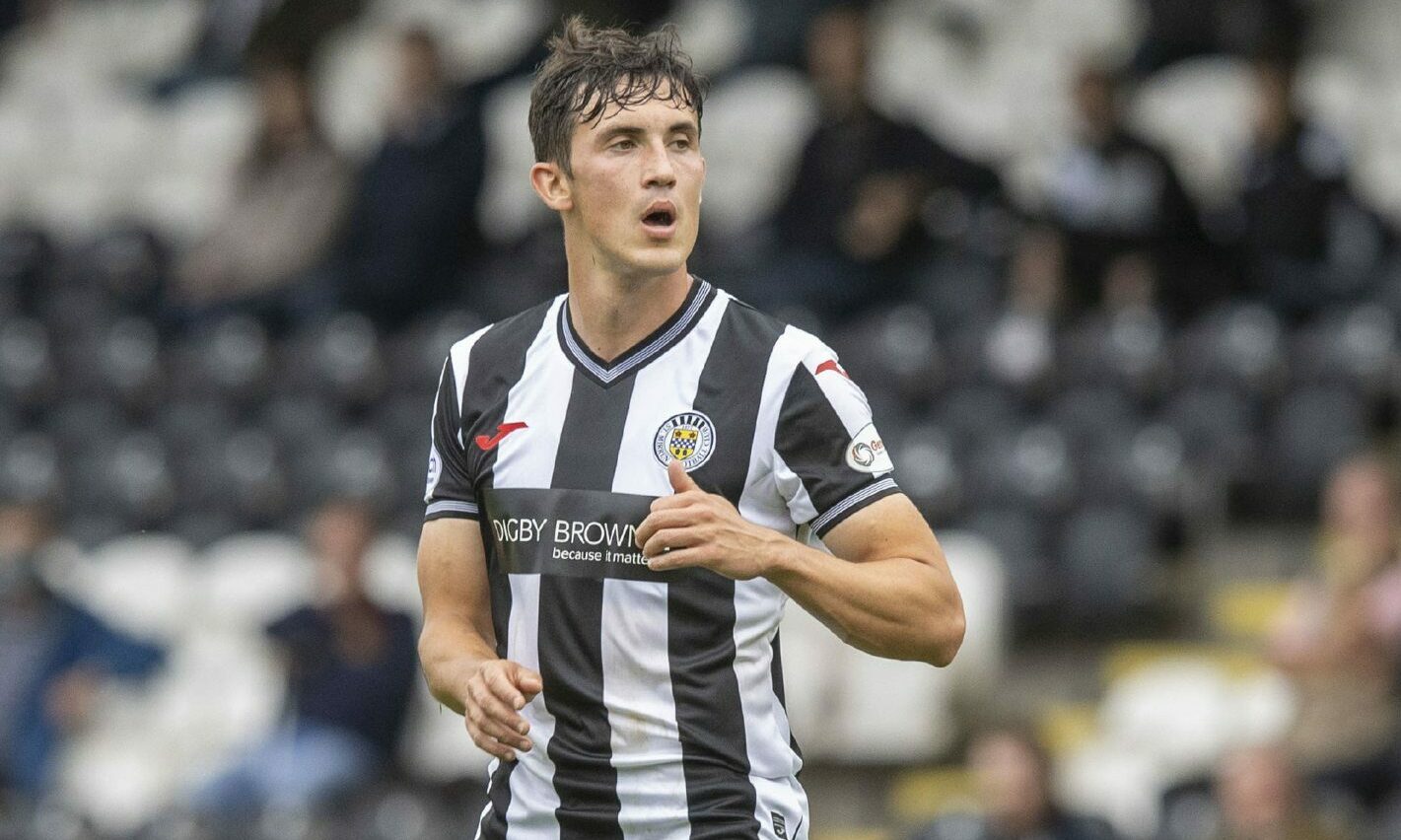 Dundee United have joined the race for former St Mirren midfielder Jamie McGrath