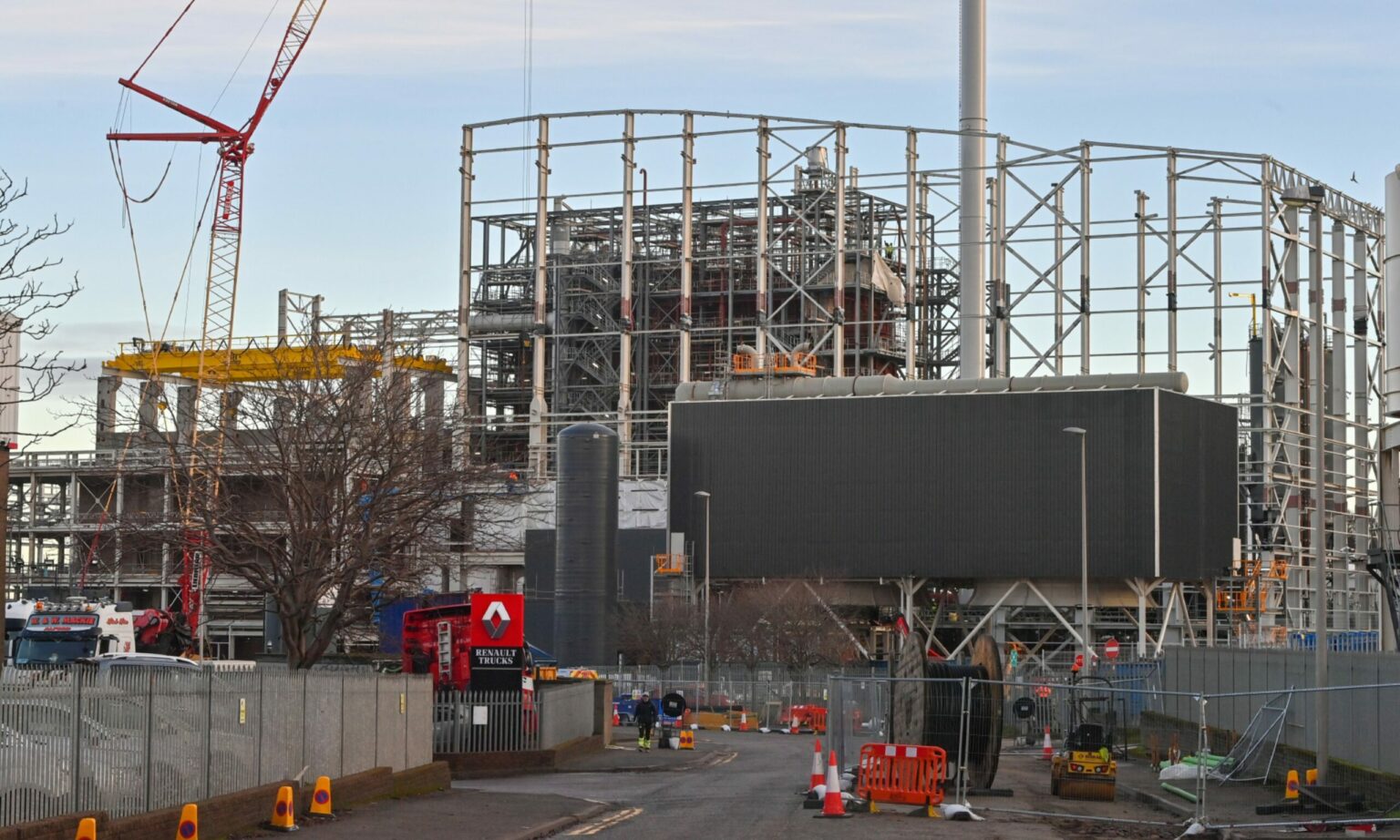 Unpaid workers walk out of Aberdeen waste incinerator construction site