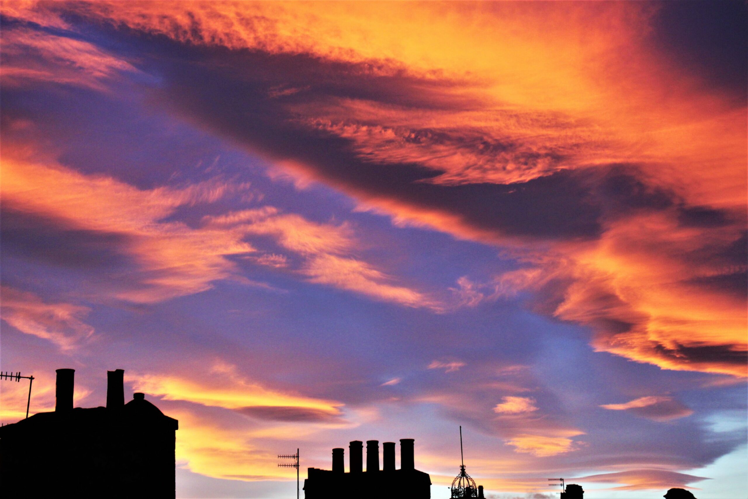 Sunset above the rooftops in Huntly