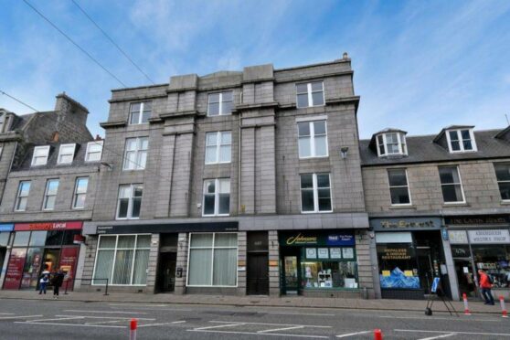 modern flats with lifts in Aberdeen centre, in Union Street