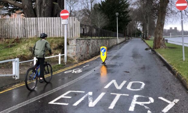 The one-way system in Riverside Way is to continue