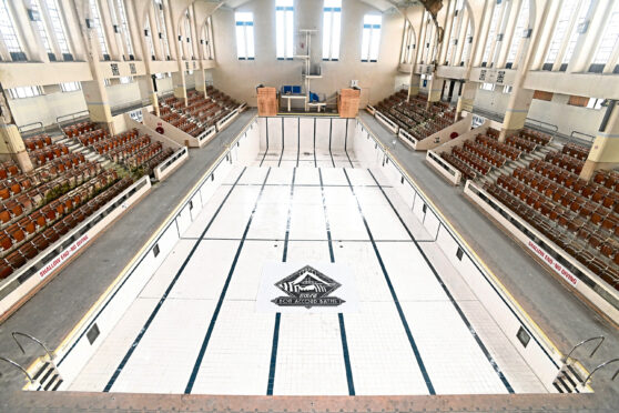 Bon Accord Baths - 
Picture by Paul Glendell