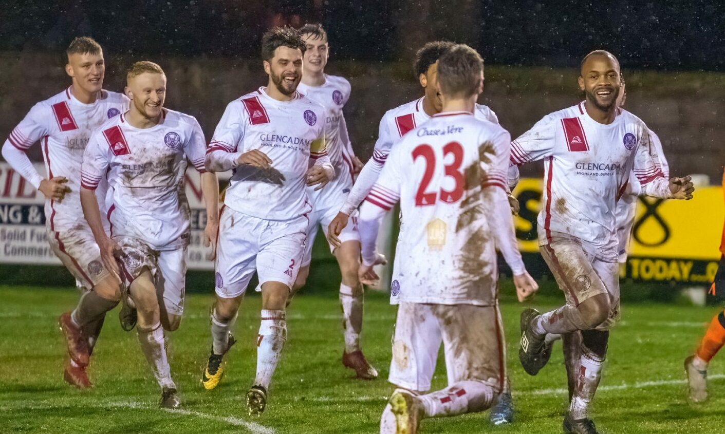 Brechin City have the opportunity to close the gap at the top of the Highland Table when they host Nairn County.