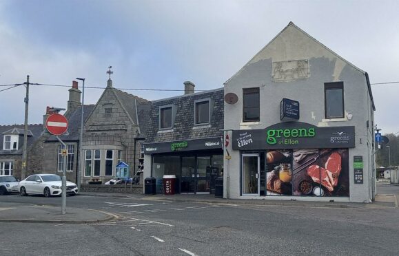 The new Ellon take-away would occupy this prominent unused building in the town centre. Picture by Kirstie Topp