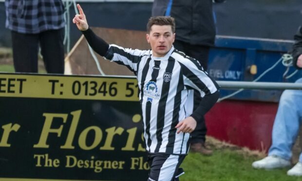 Fraserburgh striker Gary Harris will retire at the end of the season