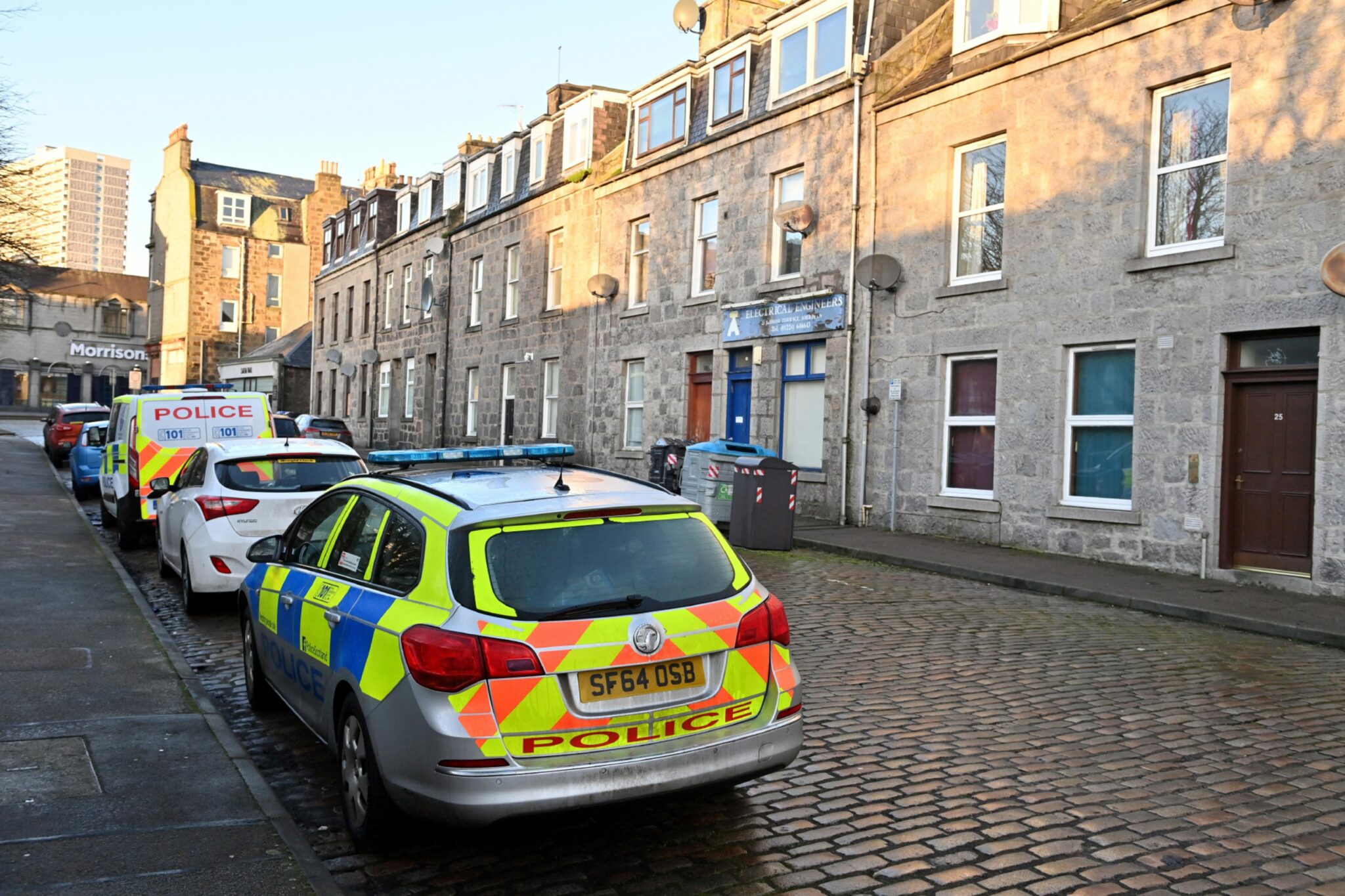 Aberdeen man caused £2,000 worth of damage to windows with golf club