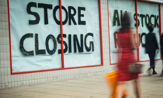 Store closing sign