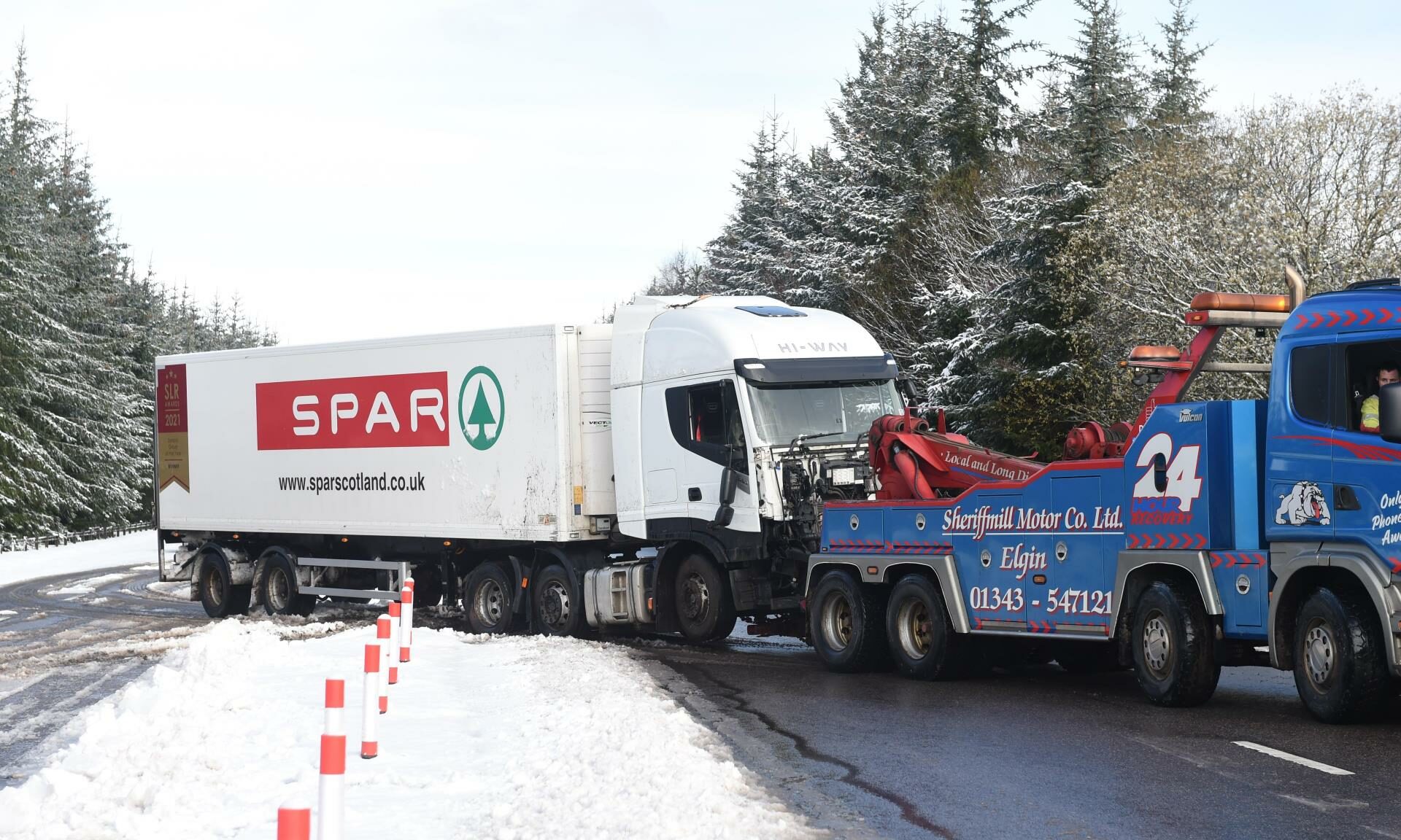 It took around three hours for the lorry to be recovered. Photo: Sandy McCook/DCT Media