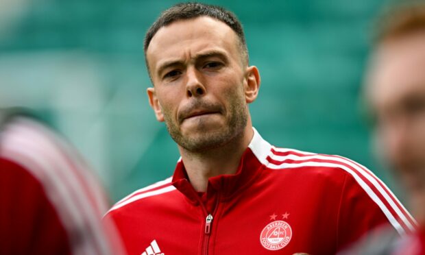 EDINBURGH, SCOTLAND - MAY 07: Aberdeen's Andrew Considine arriving at Easter Road during a cinch Premiership match between Hibernian and Aberdeen at Easter Road, on May 07, 2022, in Edinburgh, Scotland (Photo by Mark Scates / SNS Group)