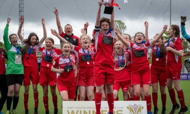 Aberdeen Ladies U14's lifted the North League Cup after beating Turriff 4-0. (Photo by Jill Runcie)