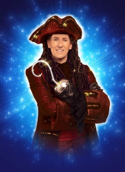 Strictly star Brendan Cole will play Captain Hook in this year's His Majesty's panto