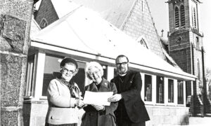 Aberdeen Churches - Mannofield 1981-01-06_01 ©AJL

6 January 1981

'The Rev. John Anderson discusses plans for his church's centenary with primary Sunday school teacher, Miss Janie Horn (left); and Woman's Guild president, Mrs Chris Boyd, outside the new extension, which was built as a centenary proejct.'

P&J 07/02/1981
