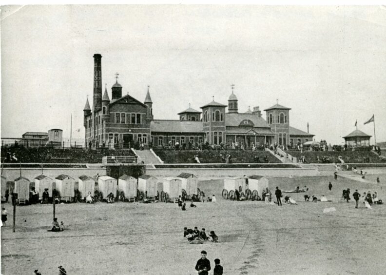 The baths at the turn of the 20th century