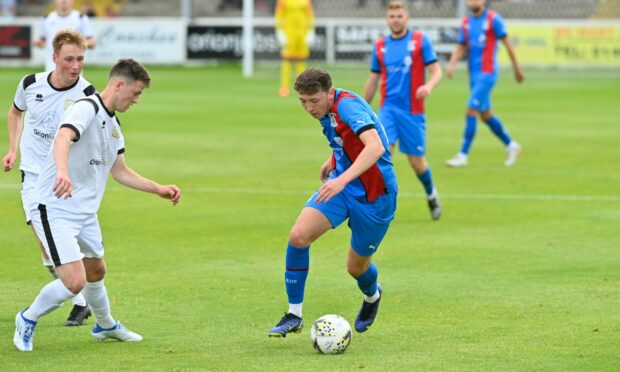 Nathan Shaw in action for Caley Thistle.