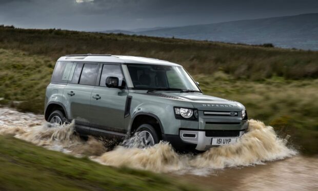 Land Rover Defender PHEV.