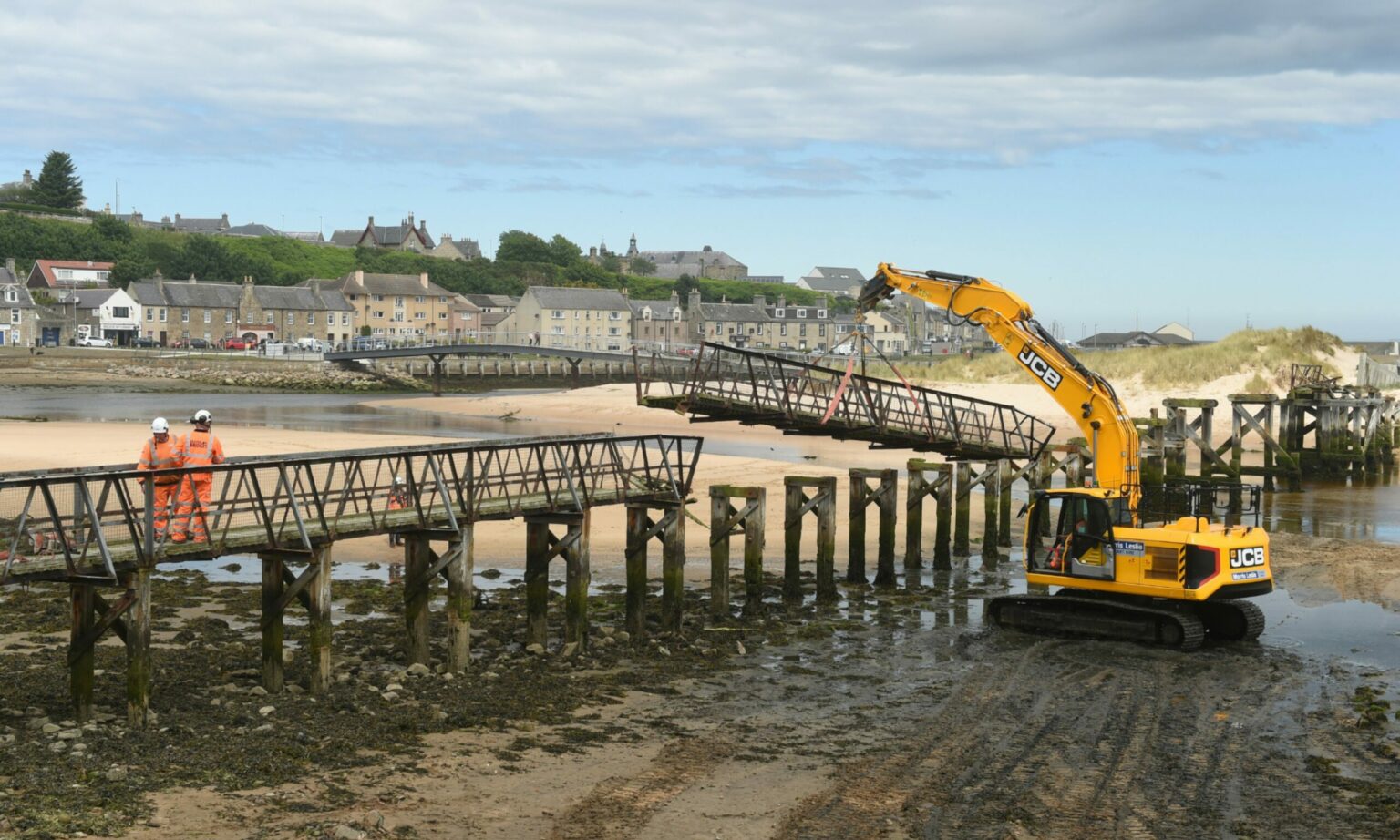 GALLERY Dramatic pictures show old Lossiemouth bridge being taken apart