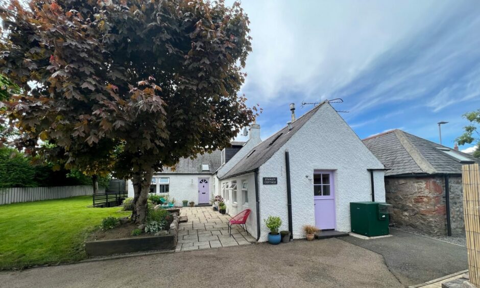 Fairytale Drumlithie cottage could be yours for £330,000
