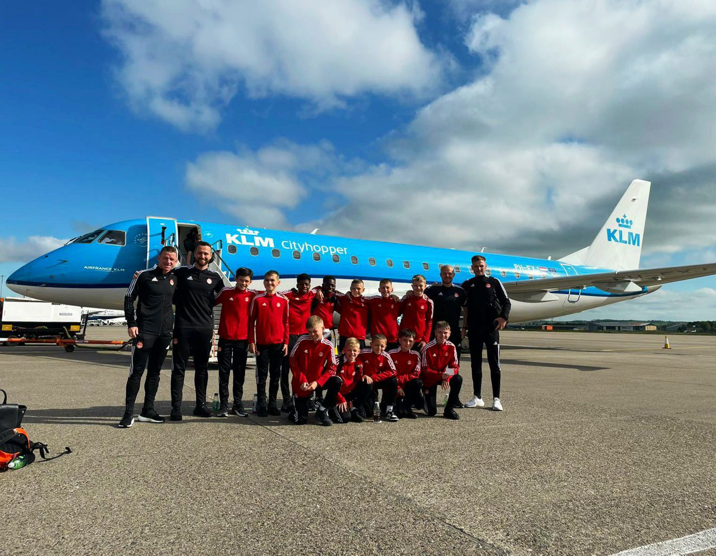 Aberdeen FC 2011's in front of KLM plane for the Jorrit Hendrix Tournament.
