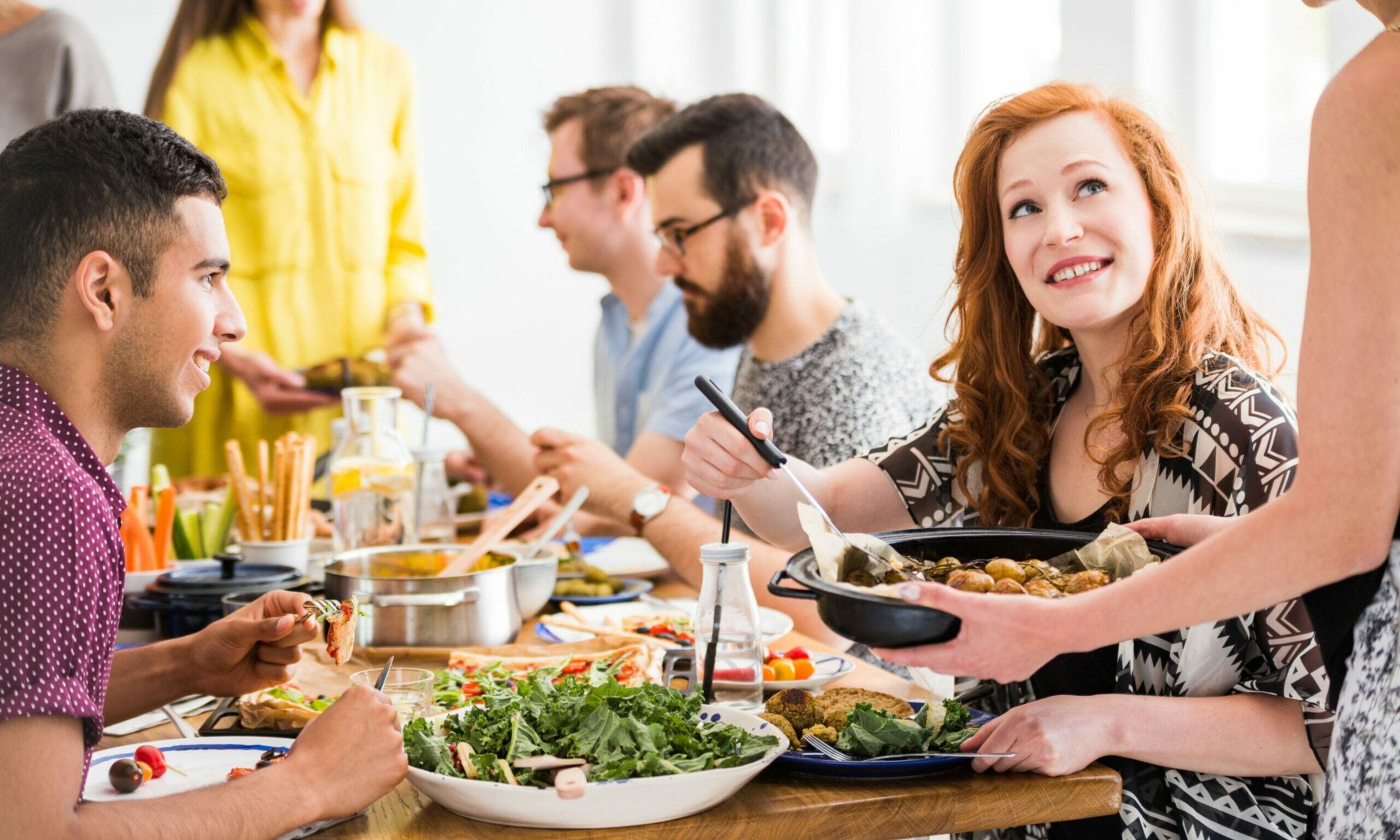 Food behaviour: Does eating together build stronger relationships? - Vimarsana News