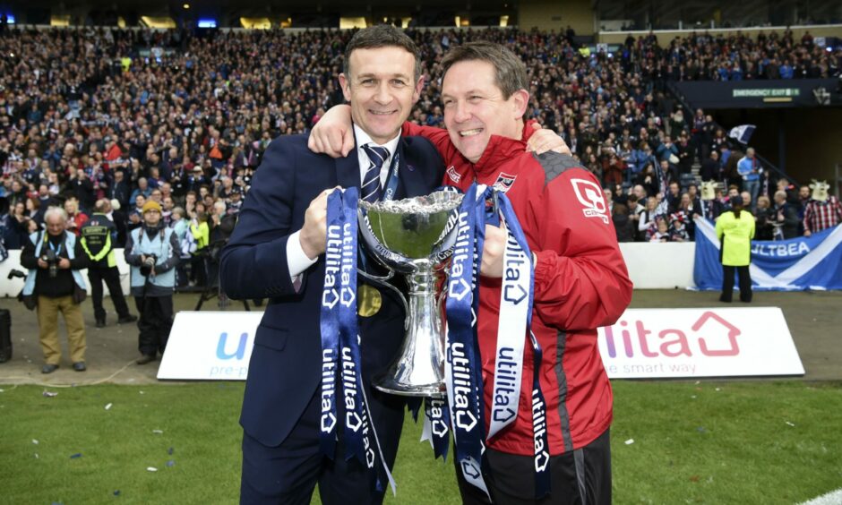 Jim McIntyre and Billy Dodds after winning the League Cup with Ross County