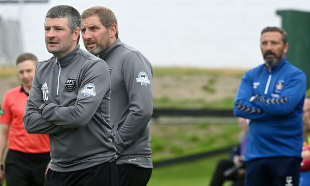 Left to right, Fraserburgh manager Mark Cowie, assistant James Duthie and Kilmarnock manager Derek McInnes.
Picture by Kenny Elrick