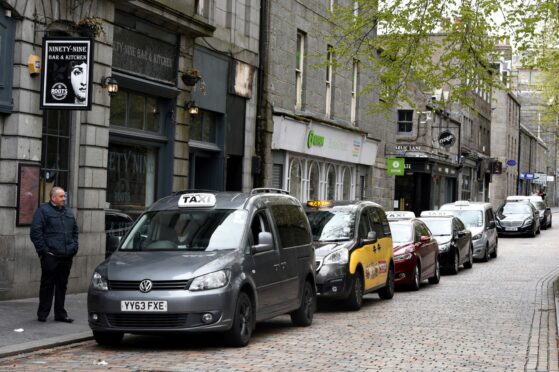 The Taxi rank on Back Wynd before it was closed in 2020. Picture by Kenny Elrick/DCT Media.