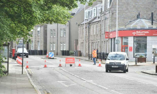 Great Western Road closed over fears of ‘imminent’ three-storey building collapse with householders having to evacuate