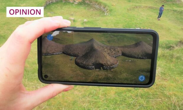 Augmented reality archaeology at Cladh Hallan (Photo: Uist Virtual Archaeology Project)