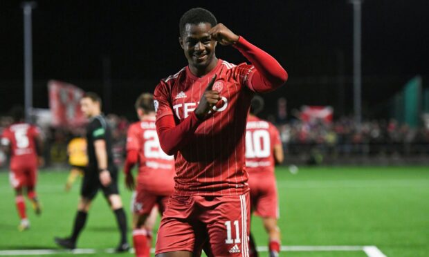 Aberdeen's Luis Lopes celebrates making it 2-1 in extra time against Annan Athletic.