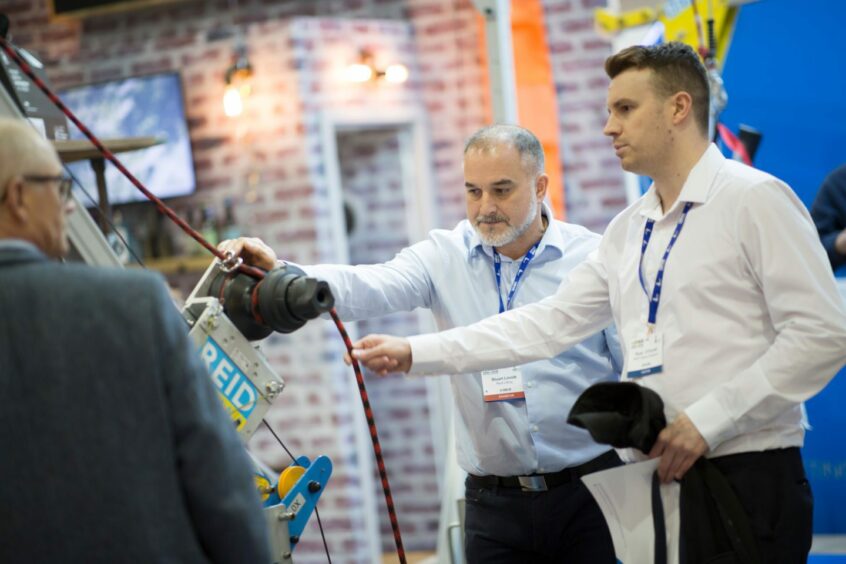 LiftEx exhibitors demonstrate new technologies to aid lifting jobs