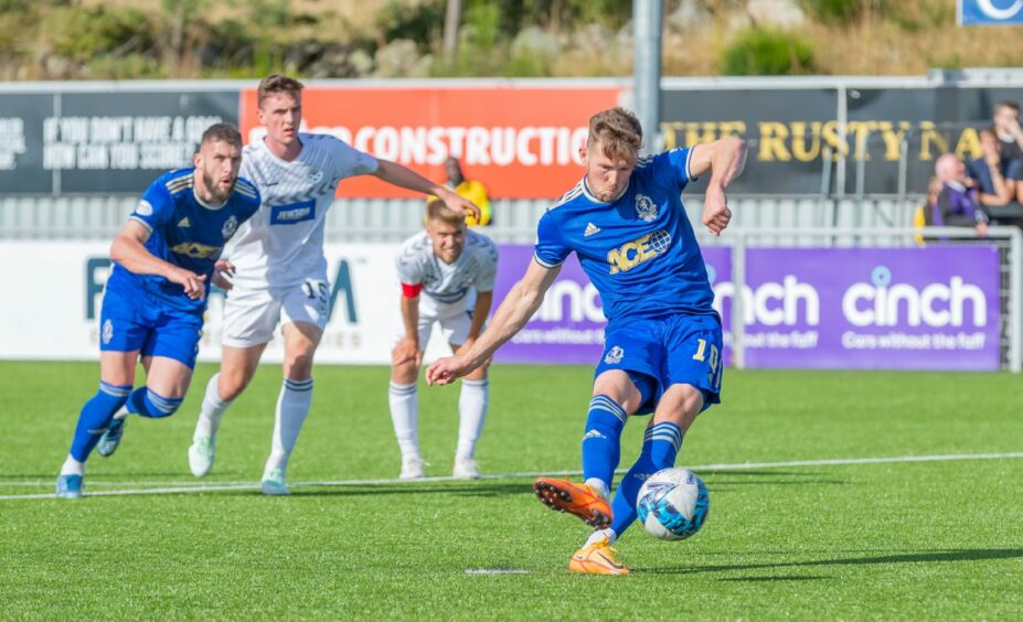 Jamie Masson got a late consolation for Cove Rangers from the spot