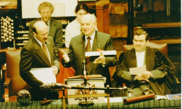 Gorbachev Mikhail 1993-12-06_04 (C)AJL

Used EE 07.01.2000 - "Mikhail Gorbachev today became a Freeman of Aberdeen. The fromer Soviet leader was presented with the award by Lord Provost Jim Wyness at a conferral ceremony in the city's Music Hall."

Z788(16A)