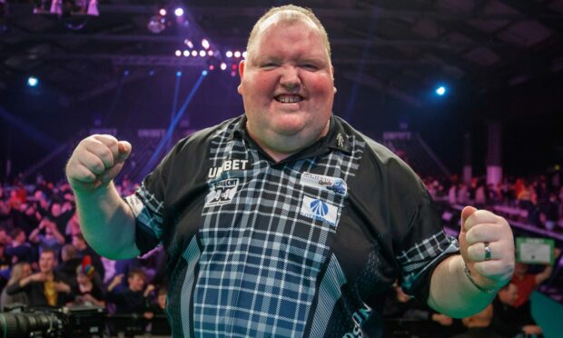 Darts pro John Henderson is taking part in exhibition matches in Oban and Fort William with Alan Soutar.