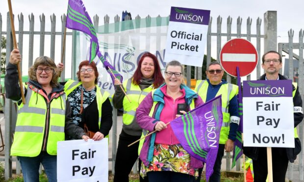 Strikers at the picket line in Inverurie this morning. Picture by Kami Thomson / DC Thomson.