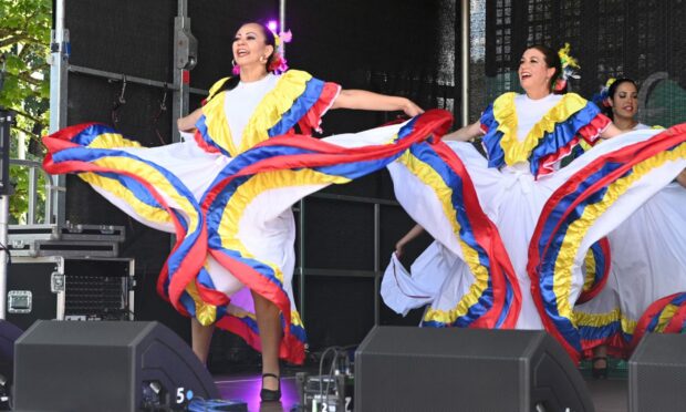 Dance group, Baila Venesuela performing on stage. Picture by Paul Glendell
