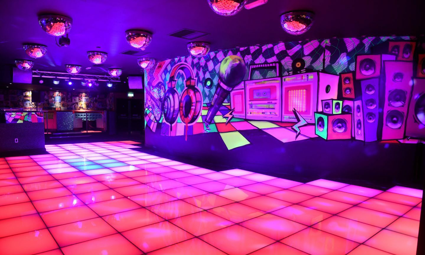 Nightclub 18 and up near me