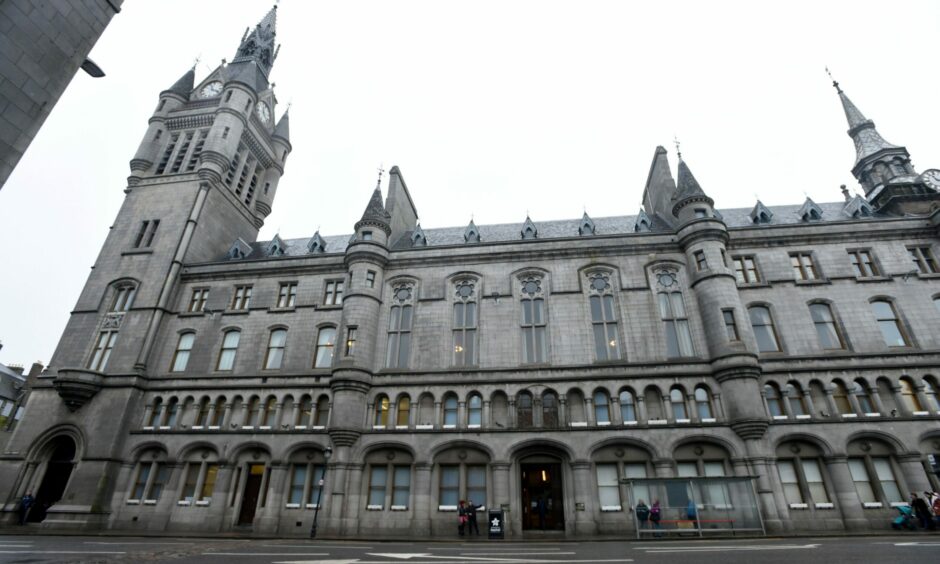 Aberdeen Town House and the sheriff court in Union Street, Aberdeen. Picture by Darrell Benns/DCT Media, 2018.