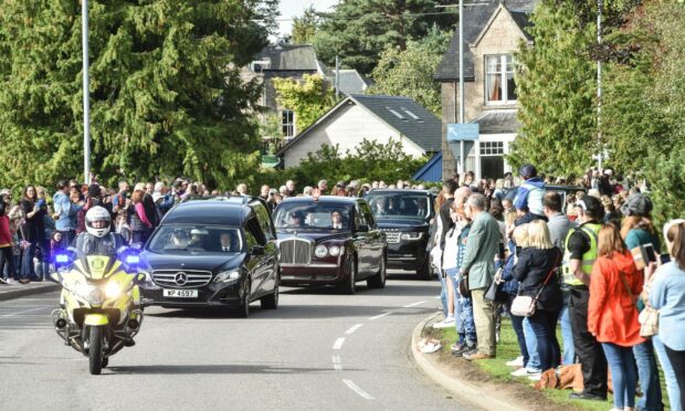 GALLERY: Aboyne mourns the loss of Queen Elizabeth II after 70 years of service