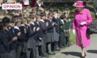 The Queen meets with school children in 2016 (Photo: Shutterstock)