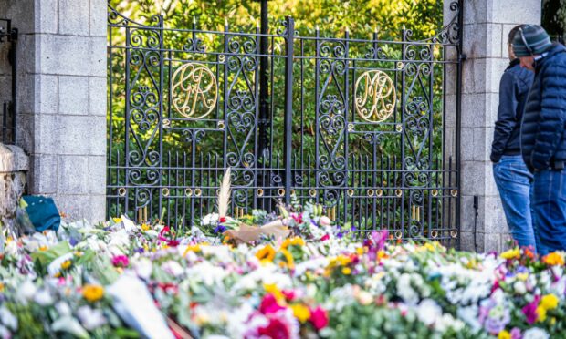 The Met Office has predicted a dry day for the Queen's funeral across the north and north-east.