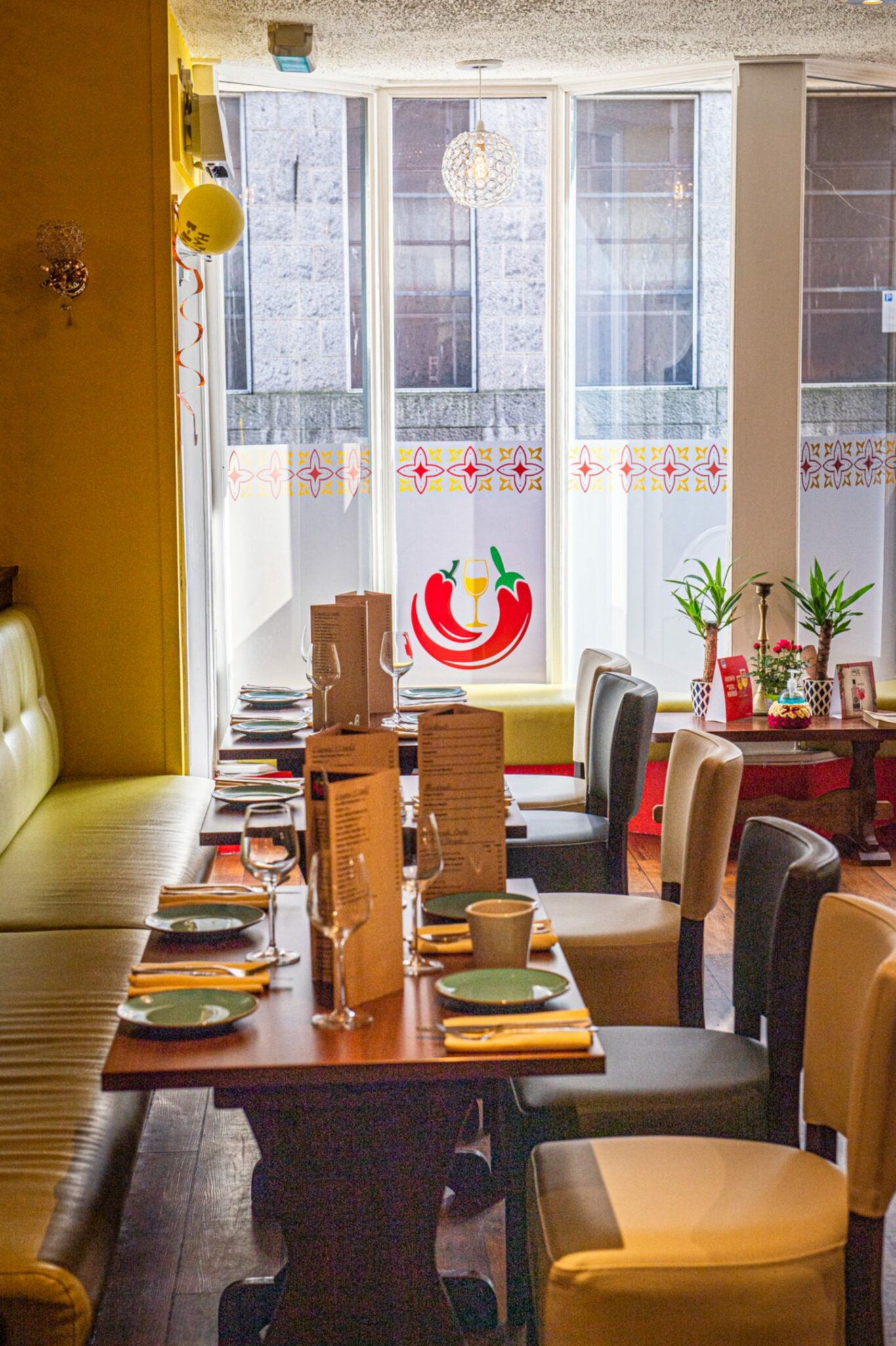 Review Top Spanish/Mexican food at Dos Amigos Aberdeen