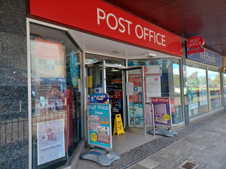 Fort William's Post Office is operating on reduced hours