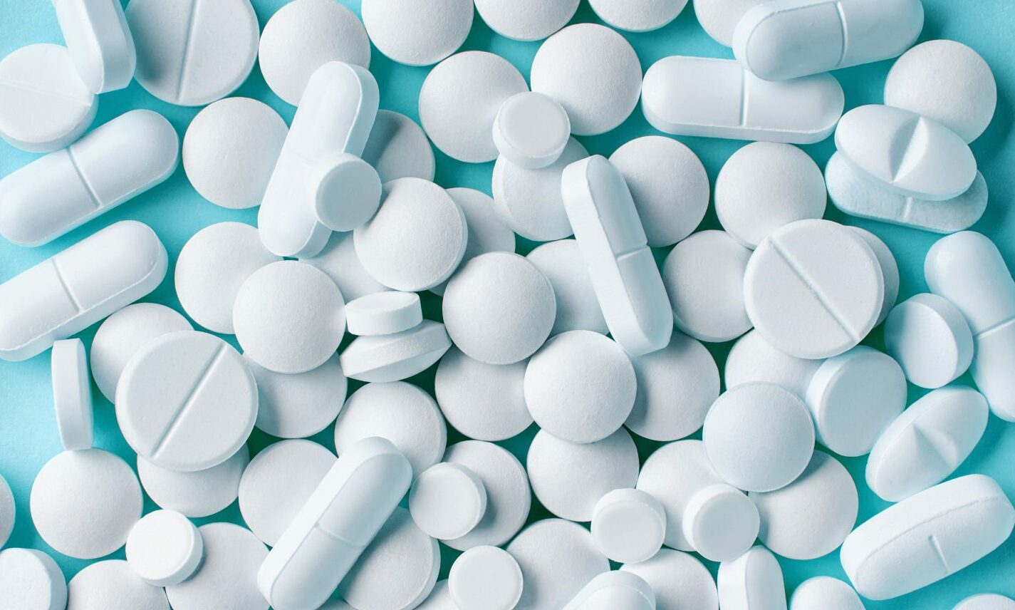 A pile of white tablets.