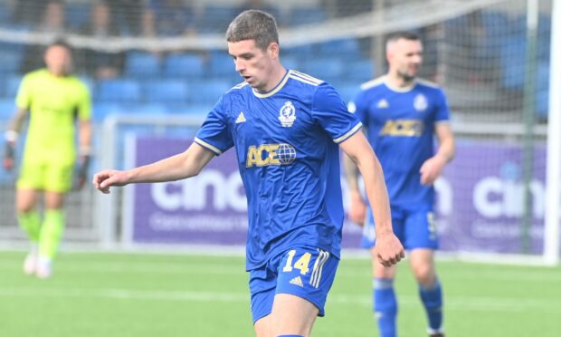 Charlie Gilmour in action for Cove Rangers last season. Image: Chris Sumner/DC Thomson