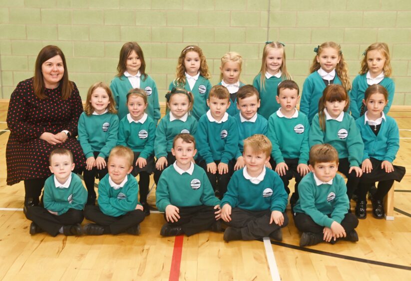 Class P1/A from Uryside Primary School with their teacher Miss Anderson