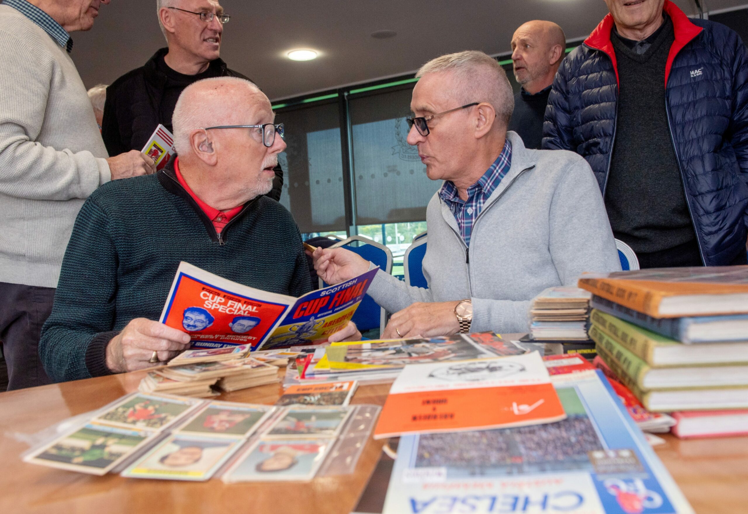 Jim Morrison and Davey Dunbar share some football memories. Image: Kath Flannery/ DC Thomson