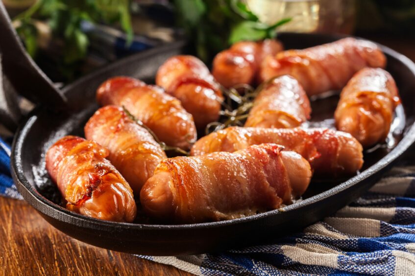 Pigs in blankets