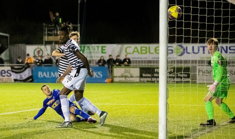 Connor Scully puts Cove Rangers in front against Queen's Park. Image: SNS
