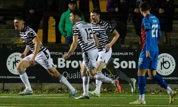 Queens Park's Charlie Fox celebrates after levelling the score at 1-1 against Inverness. Images: Craig Brown/SNS Group